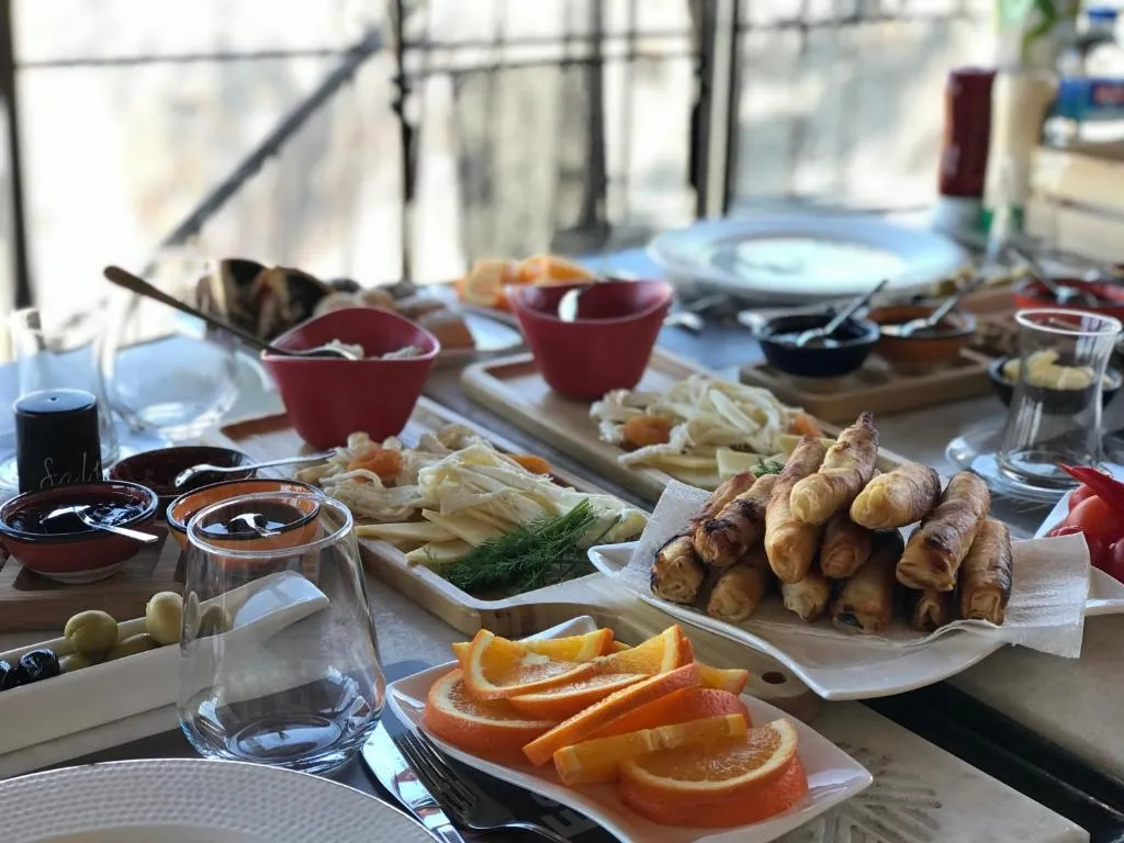 Konya At Çiftliğinde Serpme Kahvaltı