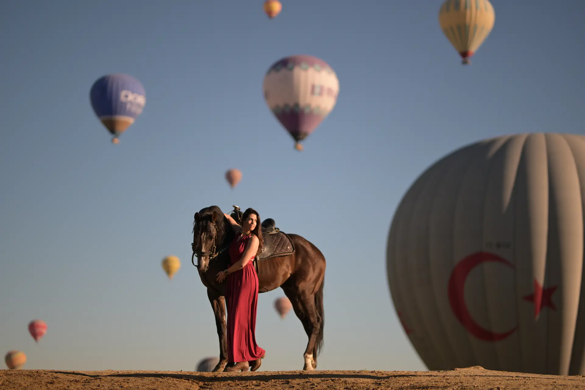 Kapadokya Gündoğumu Balonlarla At Turu