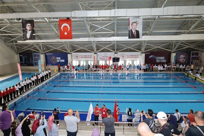 Türkiye Yüzme Kampı (8 -14 Yaş)